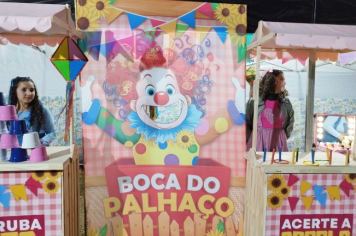 Foto - PREFEITURA DE PEDRINHAS PAULISTA REALIZA FESTA JUNINA DA EMEF PROF. CLÓVIS MANFIO 2025.