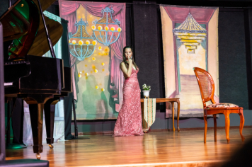 Foto - CINE TEATRO EM PEDRINHAS PAULISTA É PALCO DE ESPETÁCULO DE ÓPERA “NESSUN DORMA”.