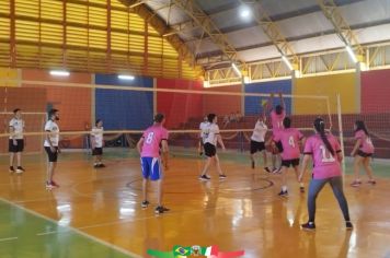 Foto - CAMPEONATO DE VÔLEI MISTO.