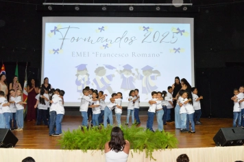 Foto - FORMATURA EMEI FRANCESCO ROMANO 2025.