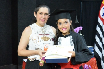 Foto - FORMATURA 5ª ANO EMEF. PROF. CLOVIS MANFIO 2025.