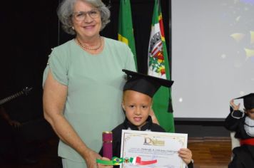 Foto - FORMATURA DOS ALUNOS DA EMEI. FRANCESCO ROMANO.