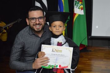 Foto - FORMATURA DOS ALUNOS DA EMEI. FRANCESCO ROMANO.