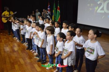 Foto - FORMATURA DOS ALUNOS DA EMEI. FRANCESCO ROMANO.