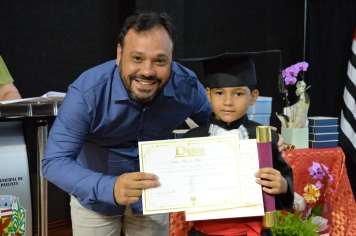 Foto - FORMATURA 5ª ANO EMEF. PROF. CLOVIS MANFIO 2025.