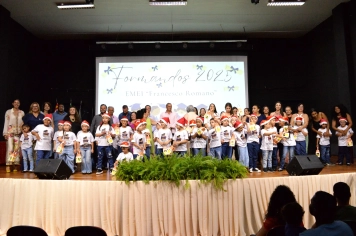 Foto - FORMATURA EMEI FRANCESCO ROMANO 2025.