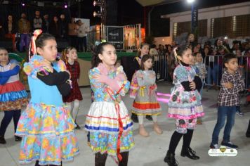 Foto - PREFEITURA MUNICIPAL REALIZA FESTA JUNINA DA ESCOLA CLOVIS MANFIO 2023.