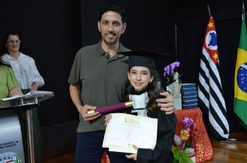 Foto - FORMATURA 5ª ANO EMEF. PROF. CLOVIS MANFIO 2025.