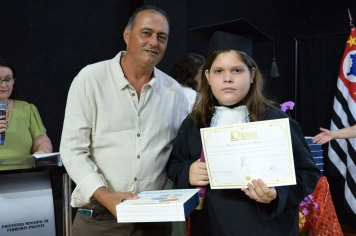 Foto - FORMATURA 5ª ANO EMEF. PROF. CLOVIS MANFIO 2025.