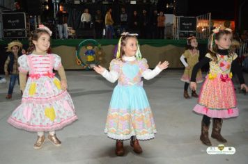 Foto - PREFEITURA MUNICIPAL REALIZA FESTA JUNINA DA ESCOLA CLOVIS MANFIO 2023.