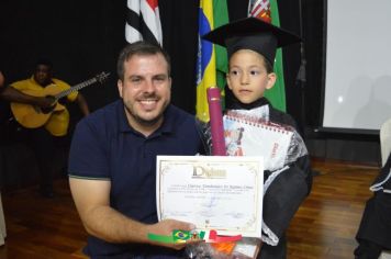 Foto - FORMATURA DOS ALUNOS DA EMEI. FRANCESCO ROMANO.