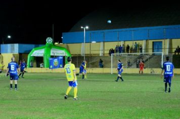 Foto - PREFEITURA COMEMORA A ILUMINAÇÃO DO ESTADIO MUNICIPAL COM O 1º JOGO DAS ESTRELAS.