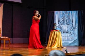 Foto - CINE TEATRO EM PEDRINHAS PAULISTA É PALCO DE ESPETÁCULO DE ÓPERA “NESSUN DORMA”.