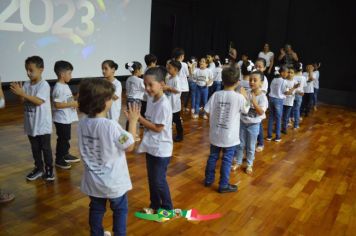 Foto - FORMATURA DOS ALUNOS DA EMEI. FRANCESCO ROMANO.