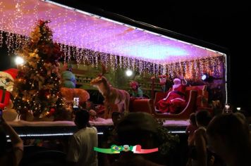 CARRETA DE NATAL DA HENGEL PASSA POR PEDRINHAS PAULISTA