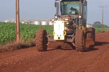 PREFEITURA MUNICIPAL DE PEDRINHAS PAULISTA REALIZA MANUTENÇÃO EM ESTRADAS RURAIS DO MUNICIPIO.