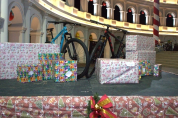 PREFEITURA REALIZA SORTEIO DO SHOW DE PREMIOS IPTU 2025 DURANTE A FEIRA DO PRODUTOR RURAL