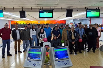 DIA DOS PAIS É CELEBRADO COM ATIVIDADES ESPECIAIS PARA O GRUPO DE CONVIVENCIA “AMIGOS DO PEITO” DO CCI