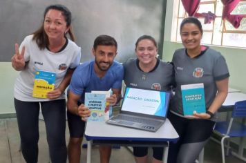 PROFESSORES DO DEPARTAMENTO DE ESPORTES CONCLUEM CAPACITAÇÃO TEORICA E PRÁTICA PARA AULAS DE NATAÇÃO.