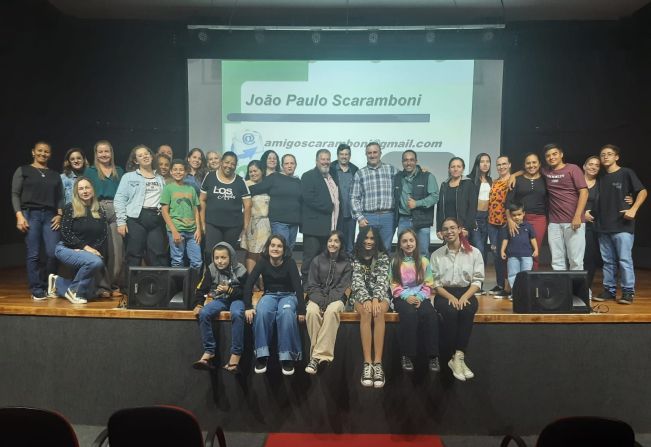 PREFEITURA MUNICIPAL DE PEDRINHAS PAULISTA REALIZA PALESTRA DE COMBATE AS DROGAS.