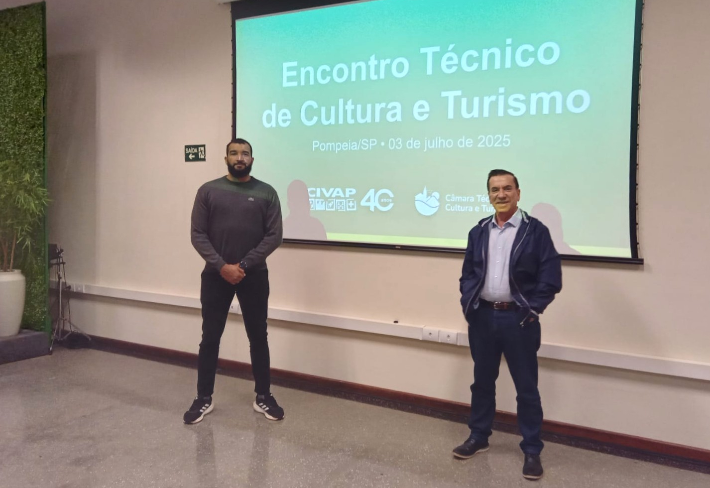PEDRINHAS PAULISTA MARCA PRESENÇA EM ENCONTRO TÉCNICO DE CULTURA E TURISMO.
