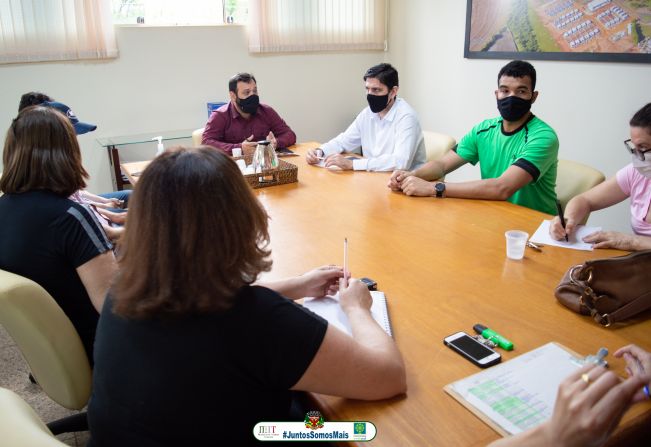 PREFEITURA AVALIA ESTRAGOS APÓS TEMPORAL QUE ATINGIU A CIDADE